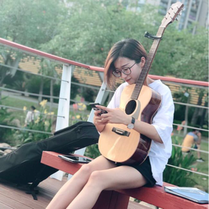 91少萝疯狂❌喷水自慰
